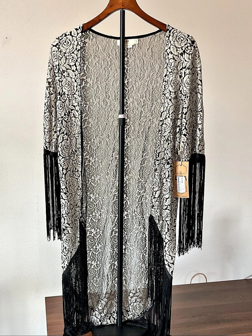 Lira Flower Child Ivory Lace Kimono Floral Lace Kimono Black Fringe Size Small